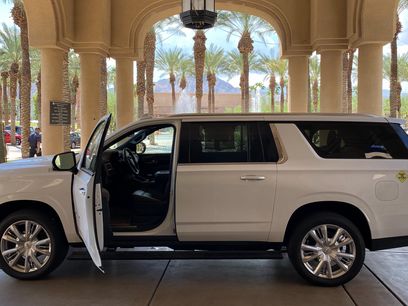 Used 2021 Chevrolet Suburban High Country w/ Premium Package 2