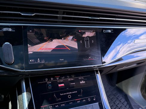Used 2019 Audi Q8 Premium Plus w/ Premium Plus AWD/4WD image 2