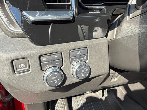 Used 2023 GMC Sierra 1500 Elevation w/ X31 Off-Road Package AWD/4WD image 10