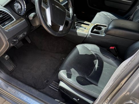 Used 2012 Chrysler 300 C w/ 19-Premium Speaker Group image 8