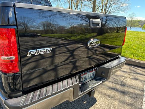 Used 2005 Ford F150 Lariat image 8