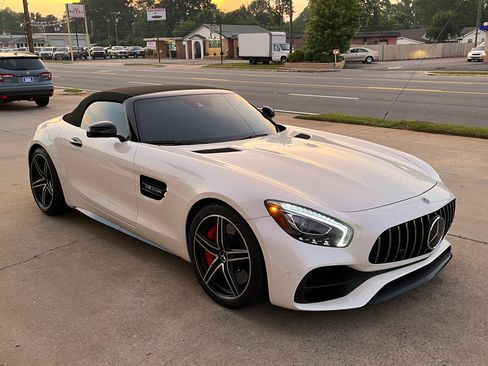 Used 2018 Mercedes-Benz AMG GT C image 1