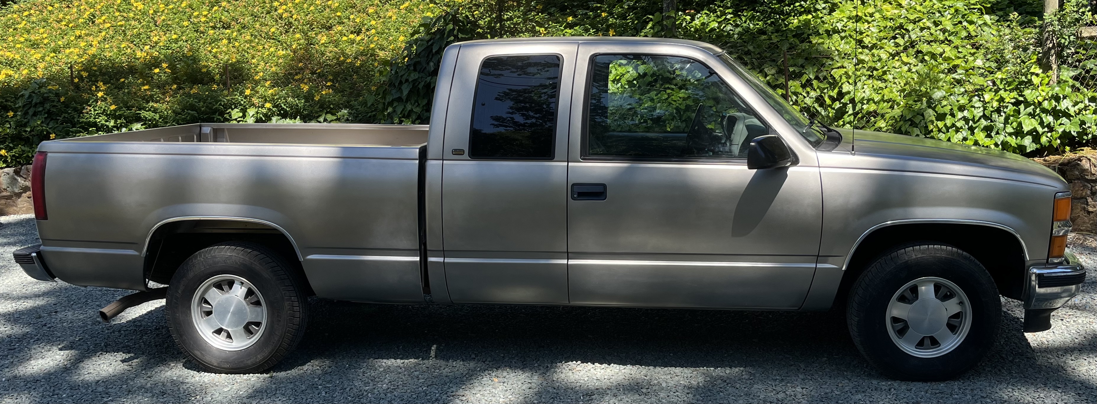 Used 1998 Chevrolet Silverado 1500 2WD Extended Cab w/ Preferred Equipment Group 2 image 1
