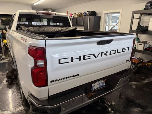 Used 2020 Chevrolet Silverado 1500 LTZ w/ LTZ Premium Package image 2