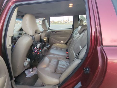 Used 2006 Volvo XC70 Ocean Race Edition image 6