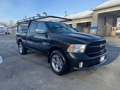 Used 2017 RAM 1500 Express w/ Express Value Package image 2