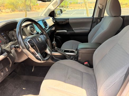 Used 2021 Toyota Tacoma SR5 RWD image 15