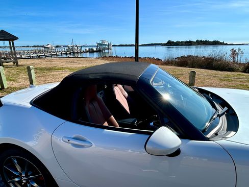 Used 2022 MAZDA MX-5 Miata Grand Touring image 6