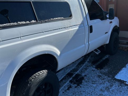 Used 2005 Ford F350 XL image 4