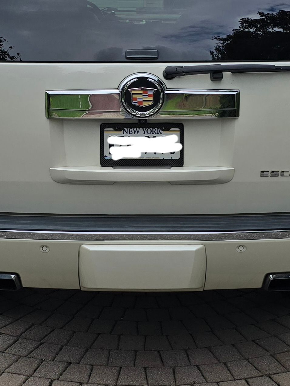 Used 2014 Cadillac Escalade Platinum AWD/4WD image 11