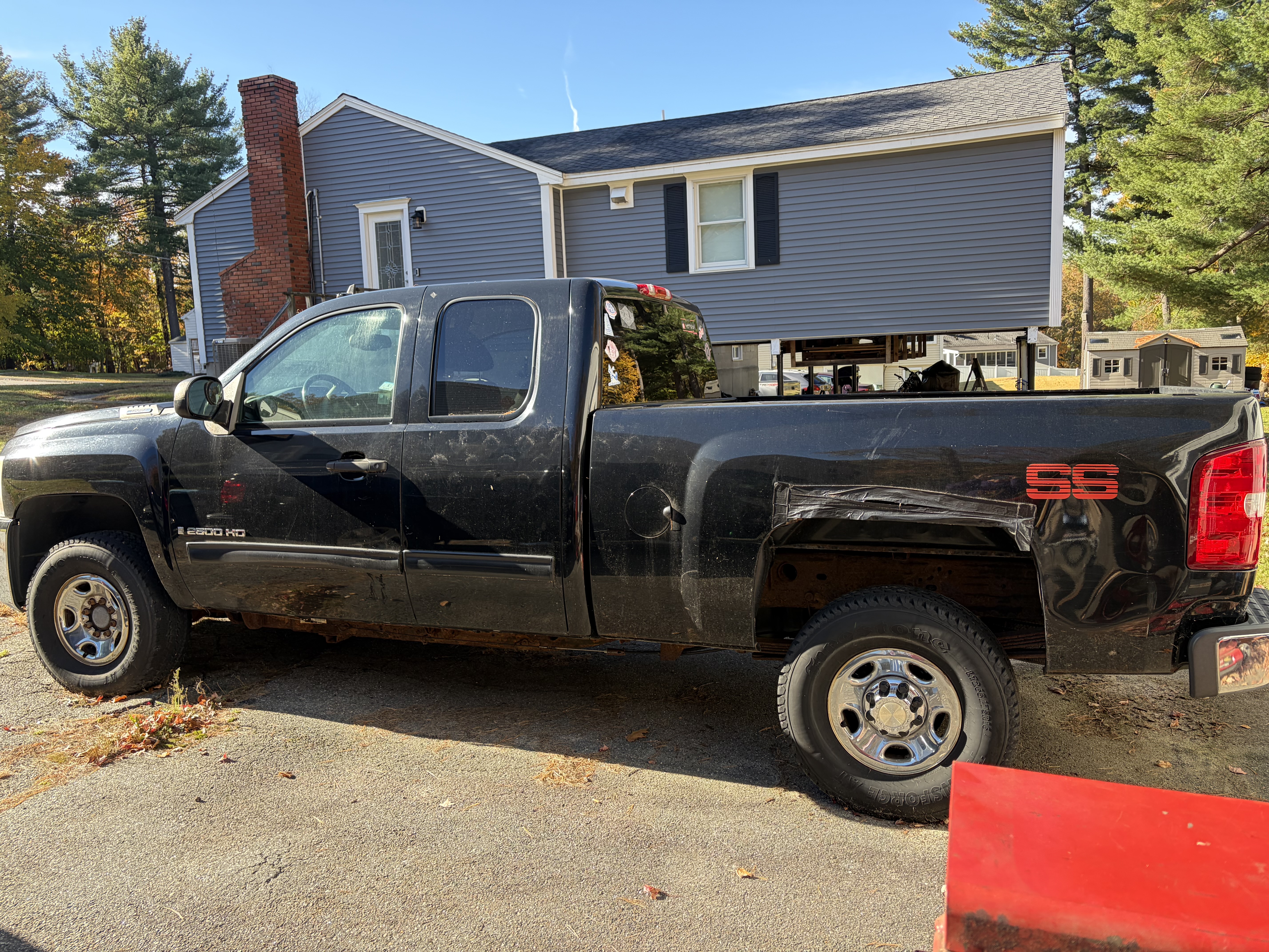 Used 2009 Chevrolet Silverado 2500 LT w/ Exterior Plus Package AWD/4WD image 13