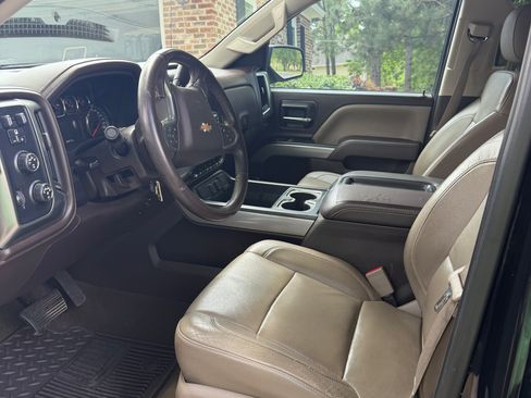 Used 2015 Chevrolet Silverado 1500 LTZ Z71 w/ LTZ Plus Package image 8