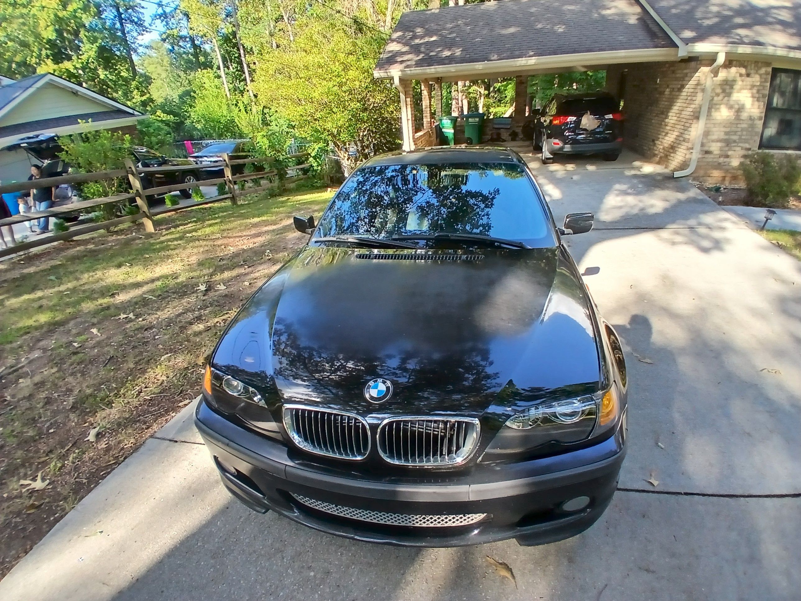 Used 2004 BMW 330i Sedan RWD image 2