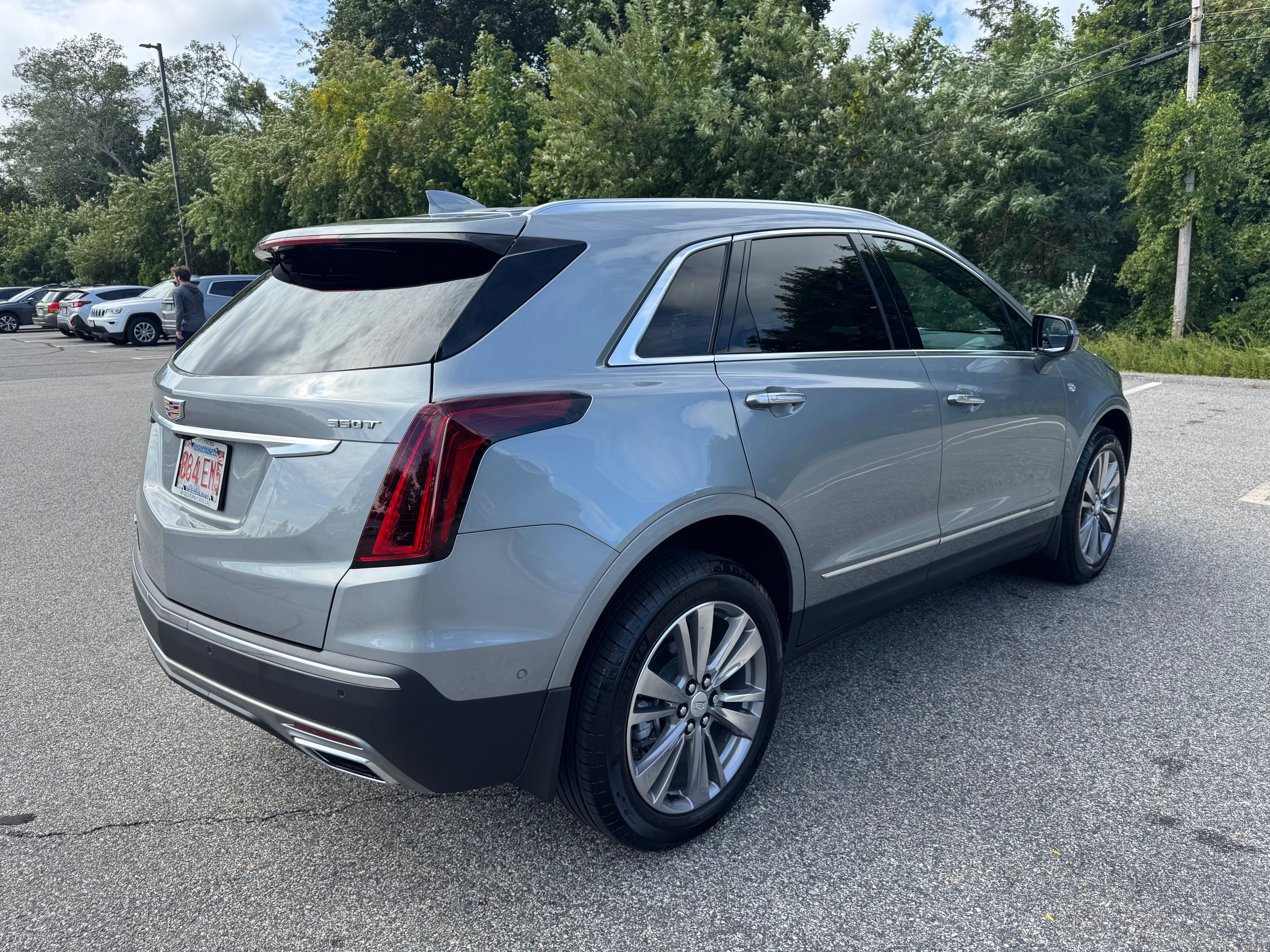 Used 2026 Cadillac XT5 Premium Luxury w/ LPO, Floor Liner Package AWD/4WD image 5