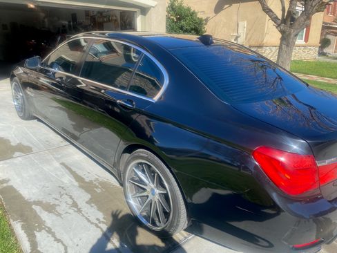 Used 2010 BMW 750Li xDrive 750Li xDrive Sedan 4D image 5