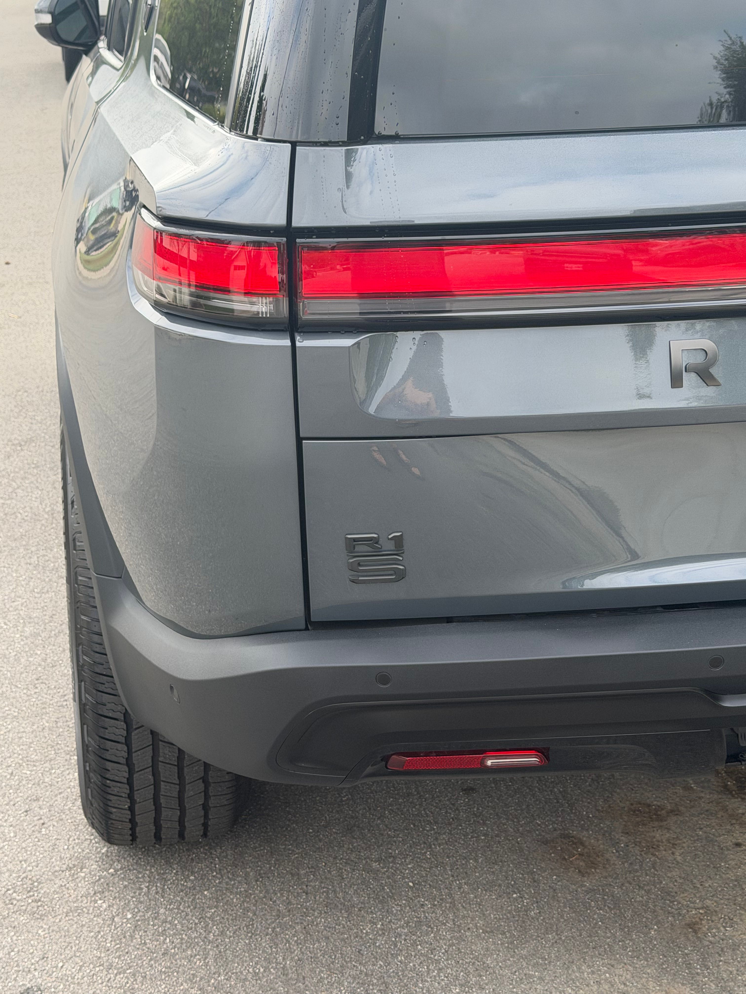 Used 2023 Rivian R1S Adventure Quad AWD/4WD image 11