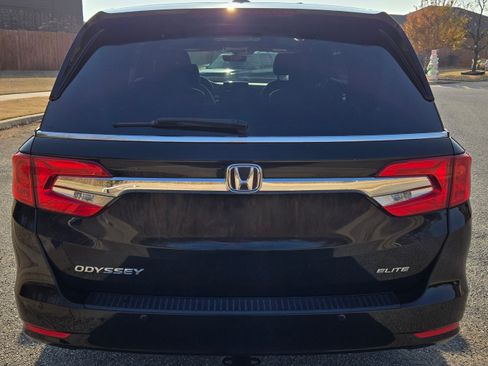 Used 2019 Honda Odyssey Elite image 14