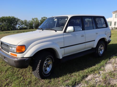 Used 1993 Toyota Land Cruiser image 2