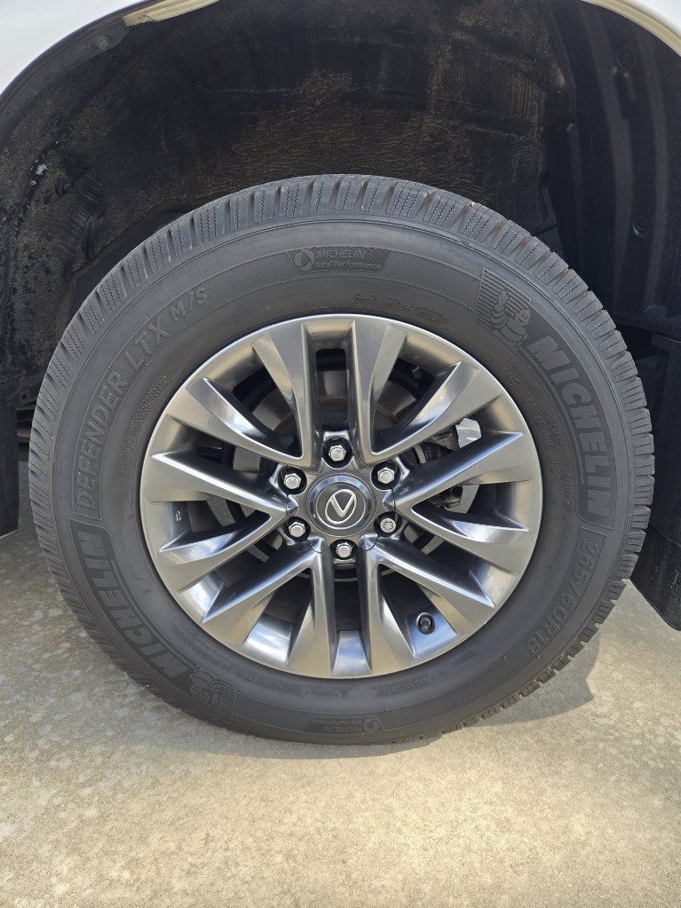 Used 2019 Lexus GX 460 Premium AWD/4WD image 16