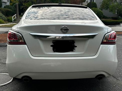 Used 2014 Nissan Altima 2.5 SV FWD image 9