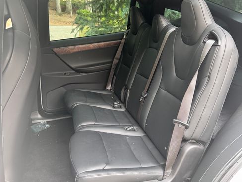 Used 2019 Tesla Model X Long Range image 5