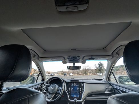 Used 2021 Subaru Outback Limited image 10