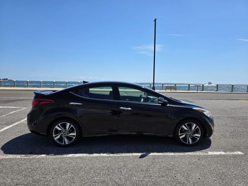 Used 2015 Hyundai Elantra Limited FWD image 1