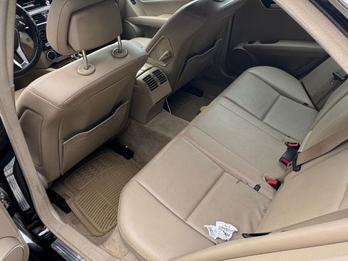 Used 2013 Mercedes-Benz C 250 Sedan image 8