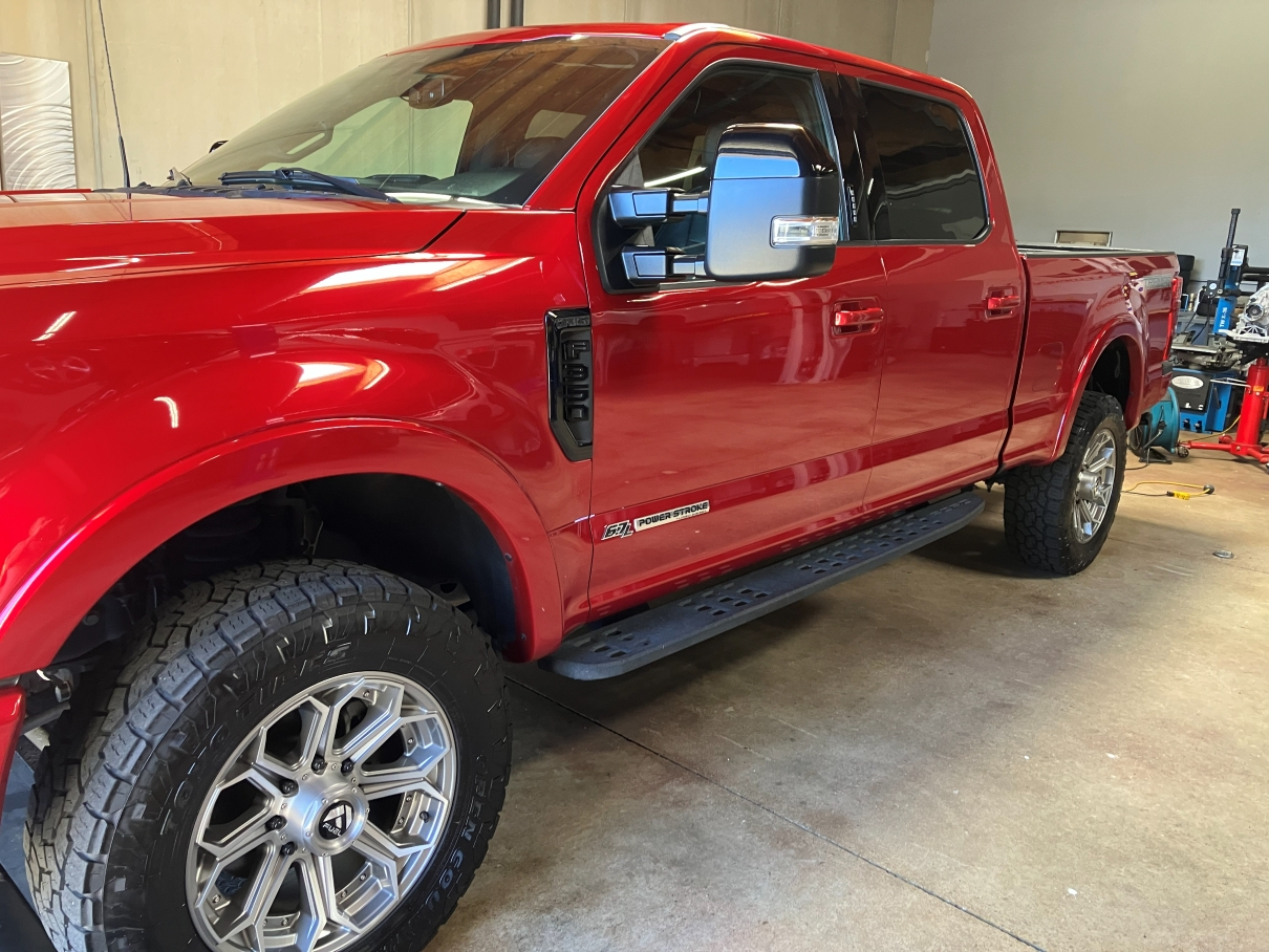 Used 2022 Ford F350 Lariat w/ Tremor Off-Road Package AWD/4WD image 2