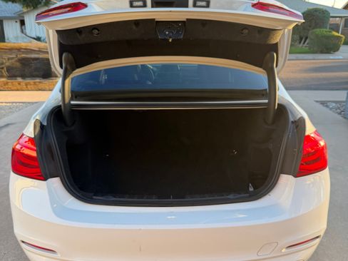 Used 2016 BMW 320i Sedan image 15