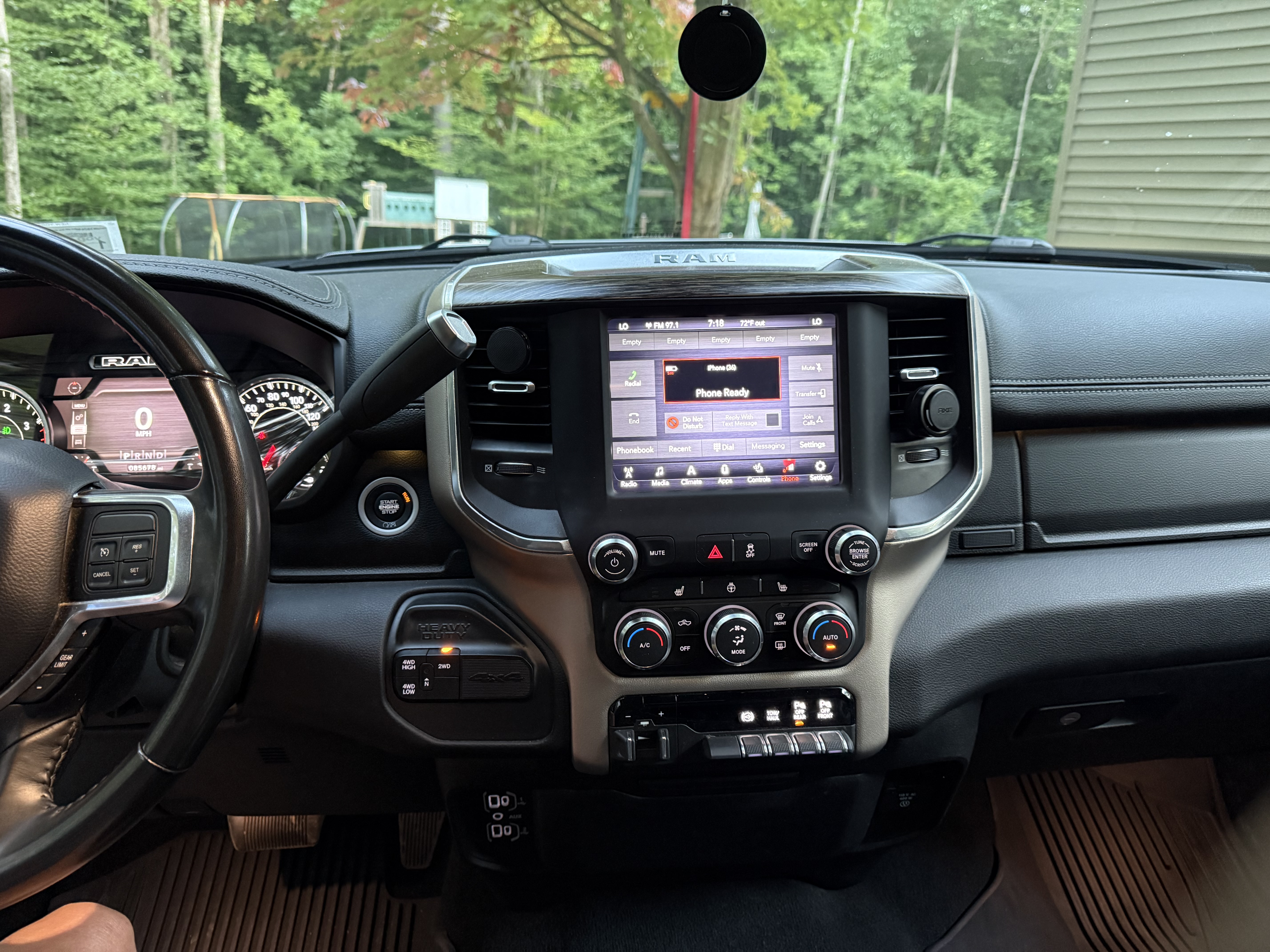 Used 2020 RAM 2500 Laramie AWD/4WD image 8