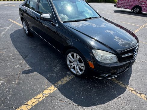 Used 2009 Mercedes-Benz C 300 4MATIC Sedan image 4