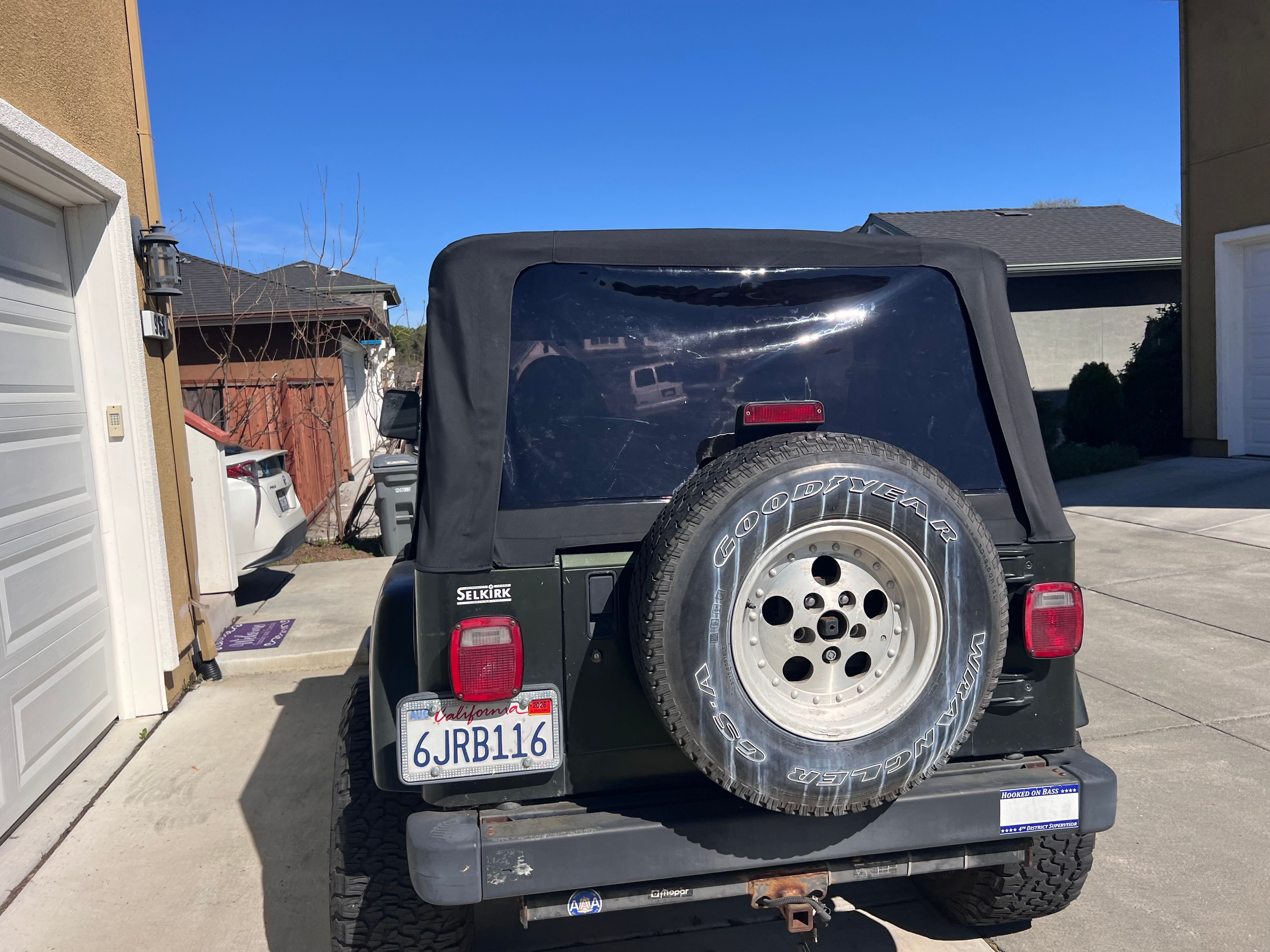 Used 1998 Jeep Wrangler Sahara AWD/4WD image 28