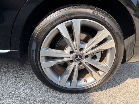 Used 2019 Mercedes-Benz C 300 4MATIC Sedan image 17