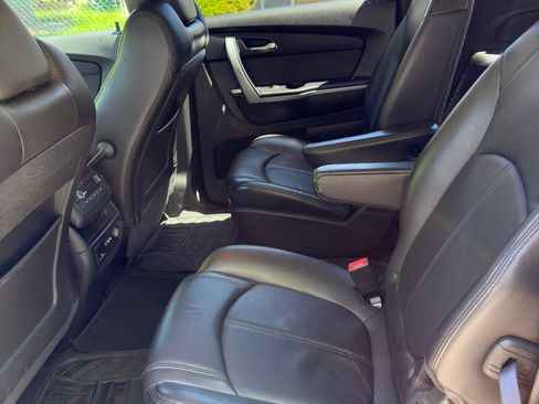 Used 2012 GMC Acadia SLT AWD/4WD image 13