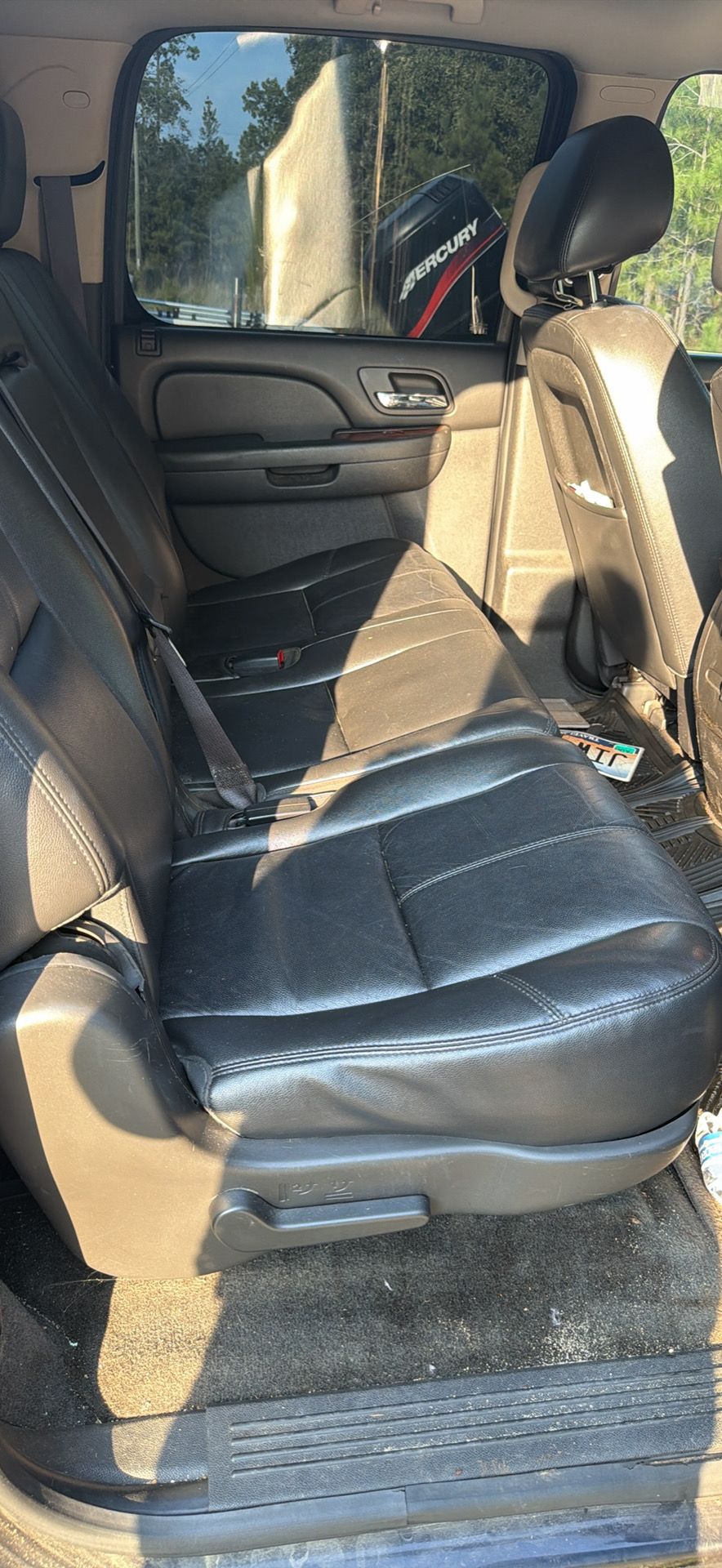 Used 2013 Chevrolet Suburban LT RWD image 5