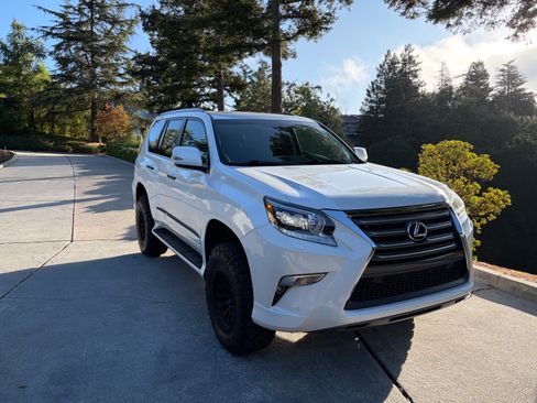 Used 2018 Lexus GX 460 Premium AWD/4WD image 4