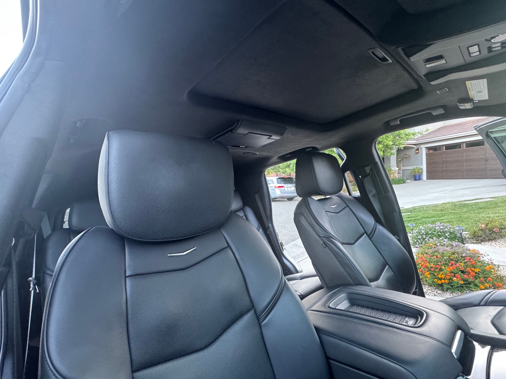 Used 2019 Cadillac Escalade Platinum AWD/4WD image 14