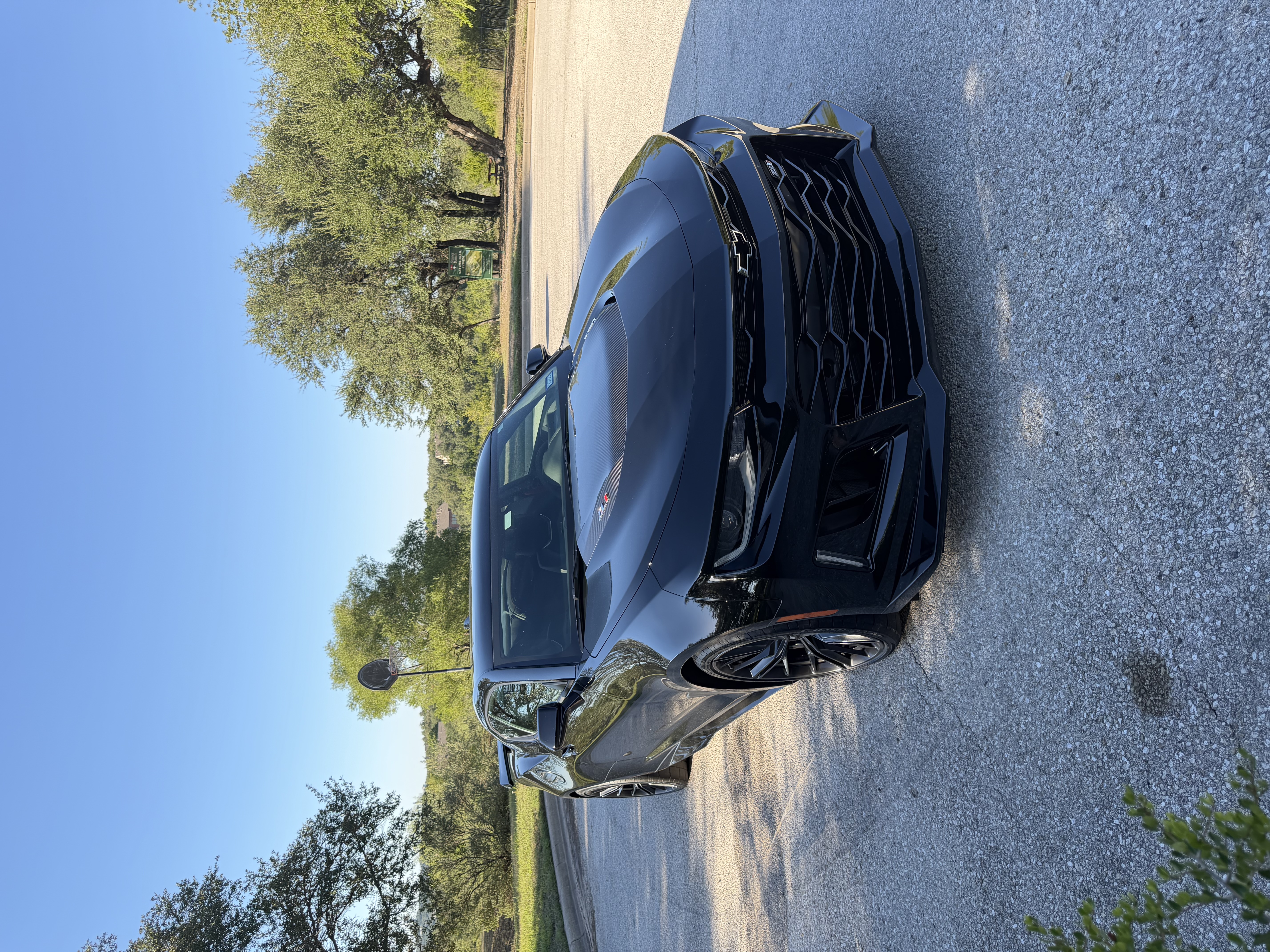 Used 2018 Chevrolet Camaro ZL1 RWD image 1