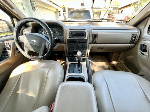 Used 2004 Jeep Grand Cherokee Laredo w/ Convenience Group RWD image 18