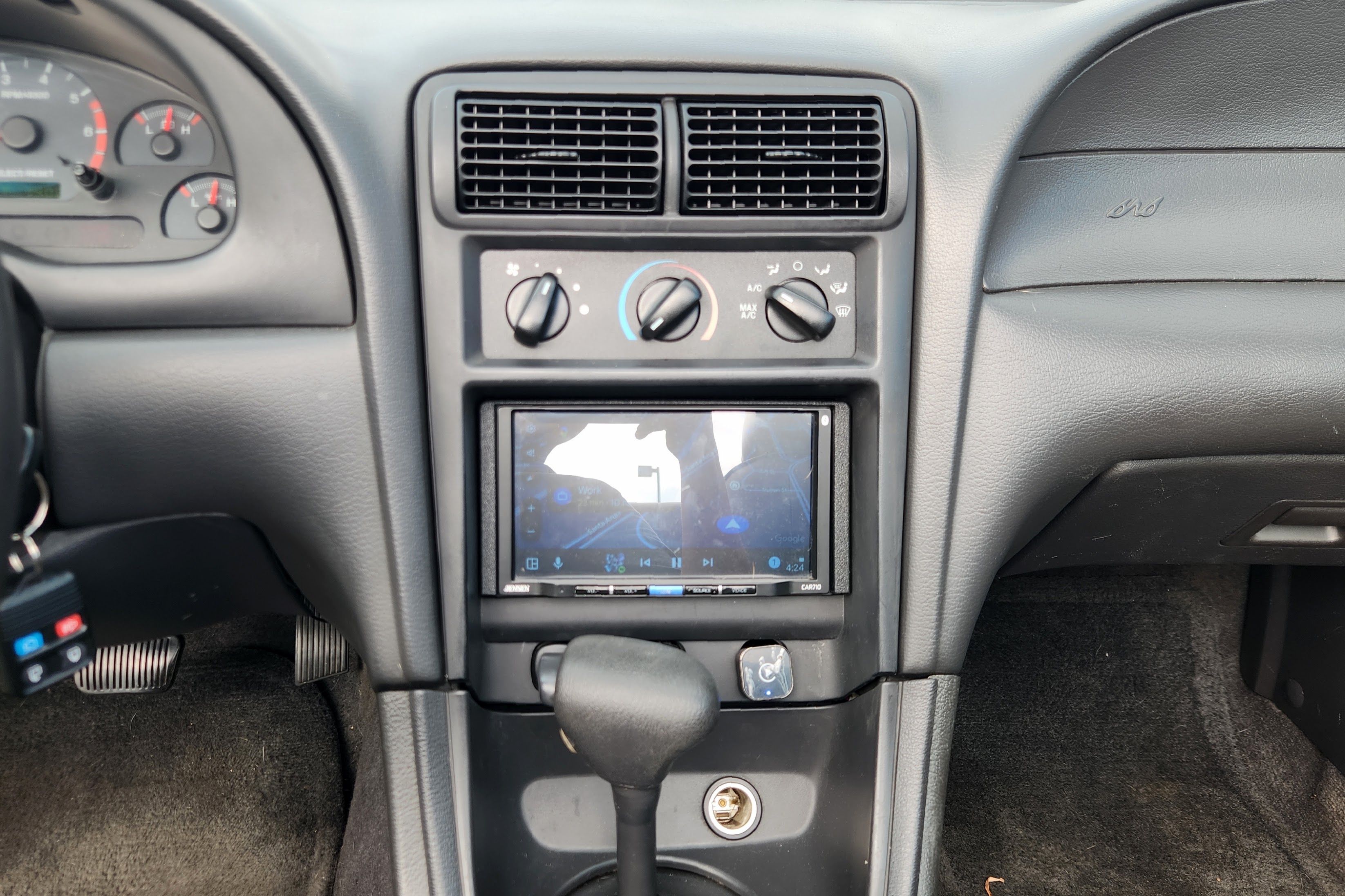 Used 2004 Ford Mustang Premium RWD image 14