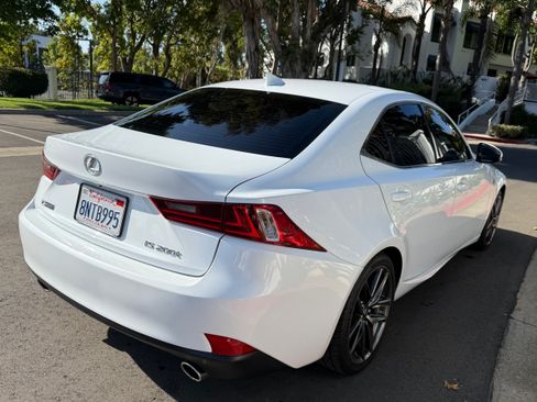 Used 2016 Lexus IS 200t RWD image 5