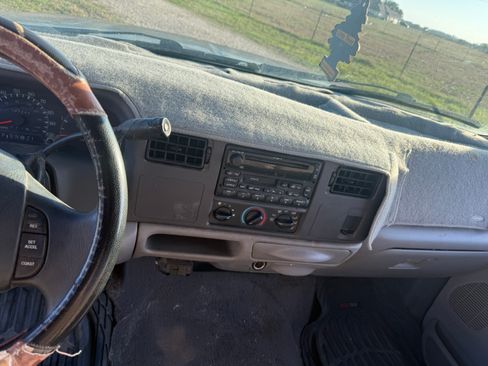 Used 1999 Ford F350 2WD Crew Cab DRW Super Duty image 6