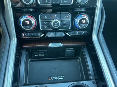 Used 2021 GMC Yukon Denali w/ Denali Ultimate Package image 11