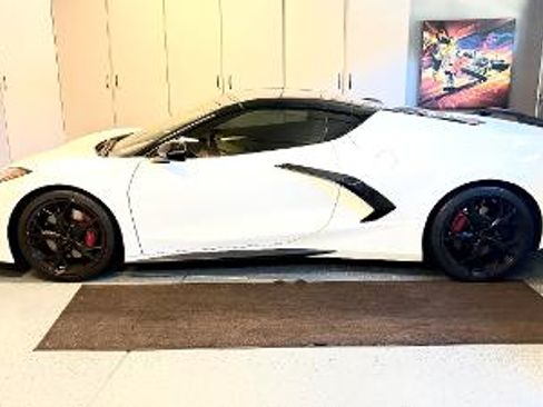 Used 2021 Chevrolet Corvette Stingray Preferred Cpe w/ Z51 Performance Package RWD image 6