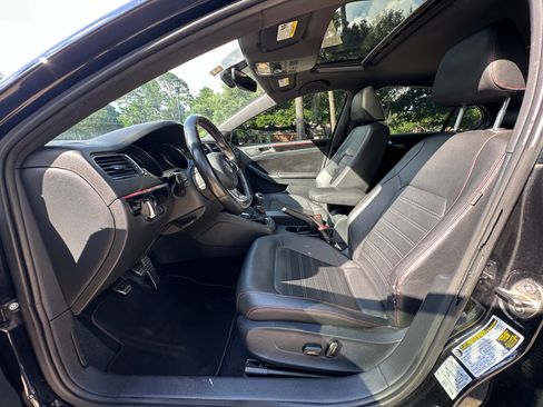 Used 2017 Volkswagen Jetta GLI FWD image 25