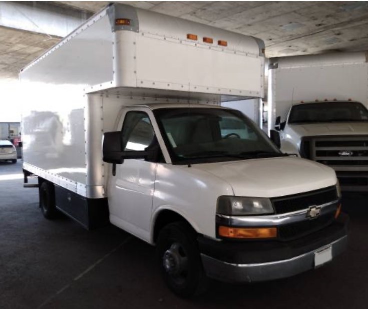 Used 2011 Chevrolet Express 3500 Extended w/ Chrome Appearance Package RWD image 4