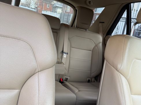 Used 2012 Mercedes-Benz ML 350 4MATIC image 10