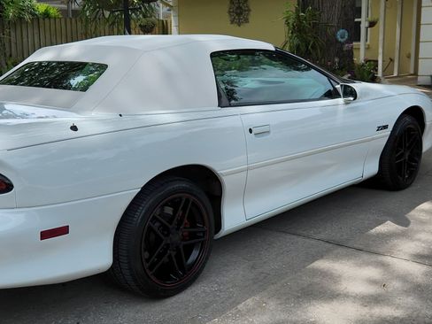 Used 1998 Chevrolet Camaro Z28 RWD image 2