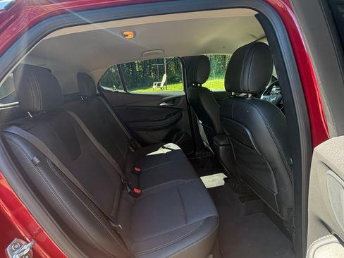 Used 2021 Buick Encore GX Preferred w/ Cold Weather Comfort Package FWD image 4